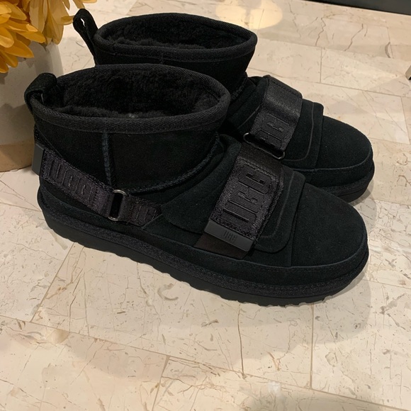 SOLD! NWOT, UGG Classic Ultra Mini Hybrid - Picture 7 of 10